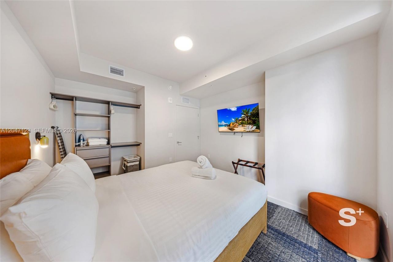 11 NE 6th St , Unit 2307, Miami, FL 33132 Photo