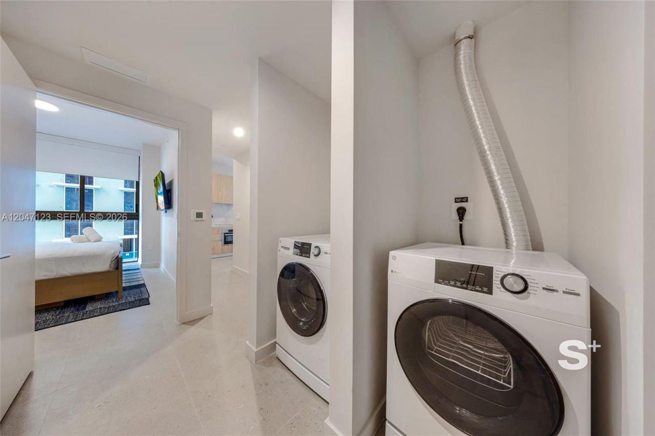 11 NE 6th St , Unit 2307, Miami, FL 33132 Photo