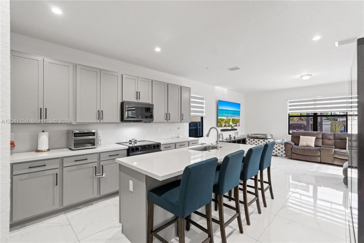 14747 SW 38th Ter , Miami, FL 33185 Photo