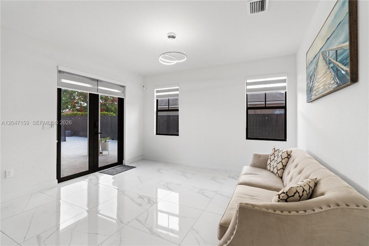 14747 SW 38th Ter , Miami, FL 33185 Photo