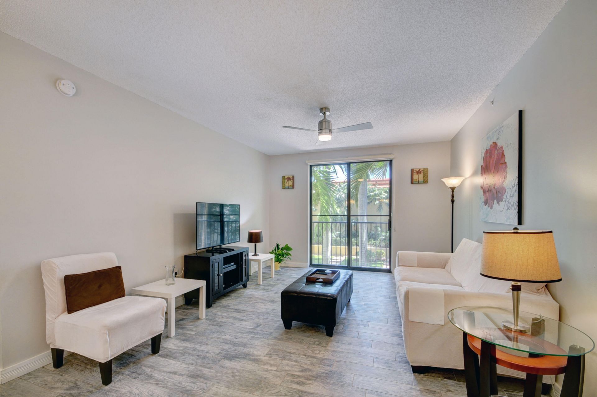 720 S Sapodilla Avenue, Unit 208, West Palm Beach, FL 33401 Photo