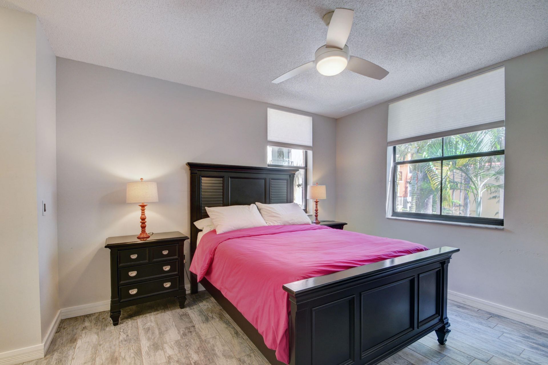 720 S Sapodilla Avenue, Unit 208, West Palm Beach, FL 33401 Photo