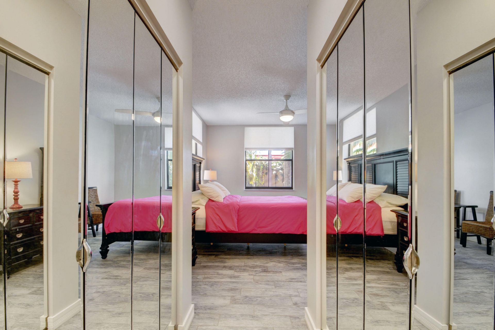 720 S Sapodilla Avenue, Unit 208, West Palm Beach, FL 33401 Photo