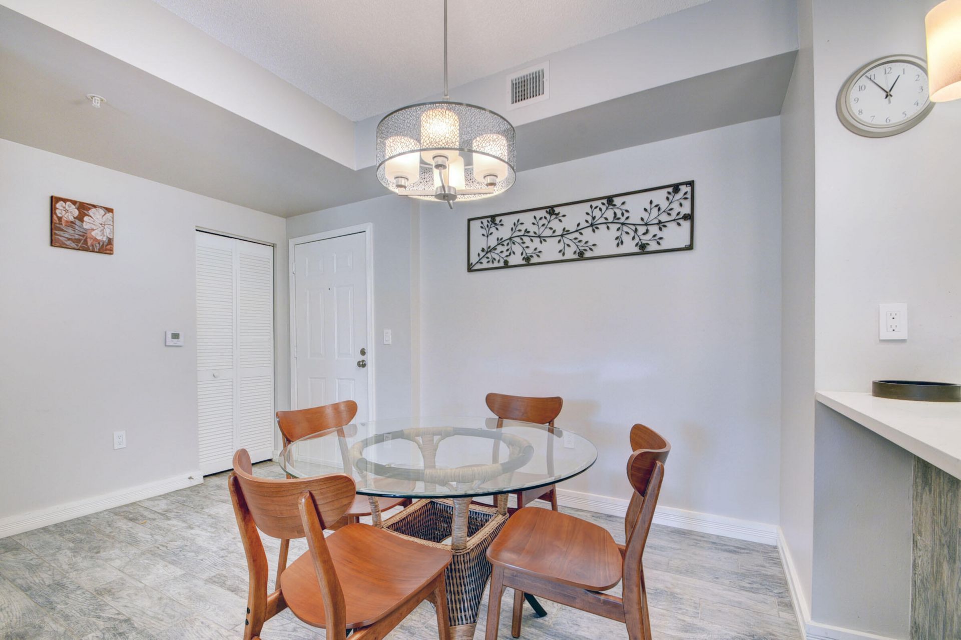 720 S Sapodilla Avenue, Unit 208, West Palm Beach, FL 33401 Photo