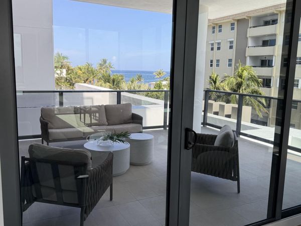 305 Briny Avenue, Unit 301, Pompano Beach, FL 33062