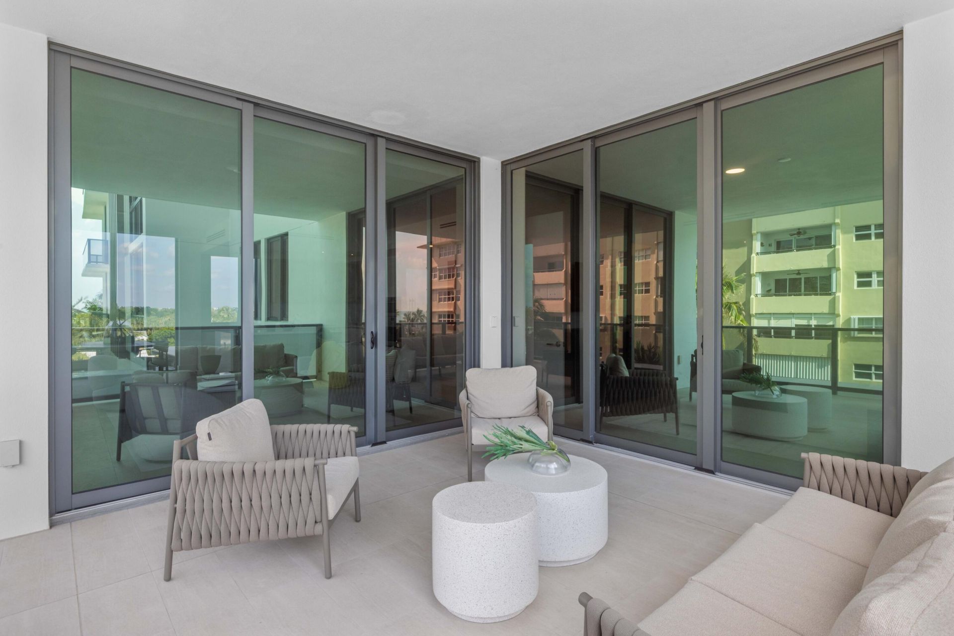 305 Briny Avenue, Unit 301, Pompano Beach, FL 33062 Photo