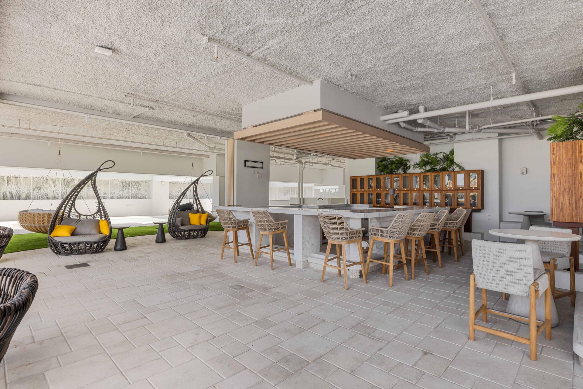 305 Briny Avenue, Unit 301, Pompano Beach, FL 33062 Photo