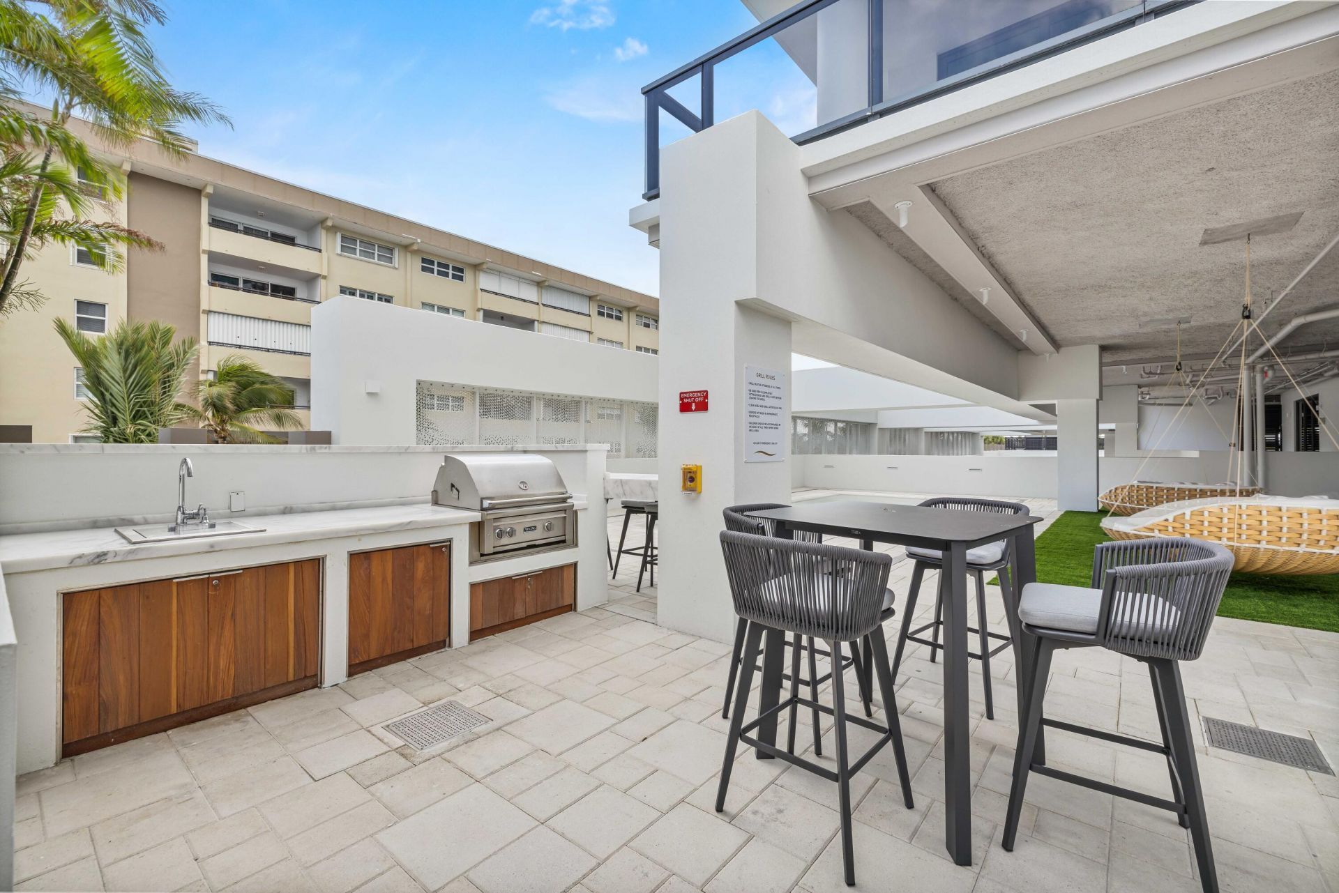 305 Briny Avenue, Unit 301, Pompano Beach, FL 33062 Photo