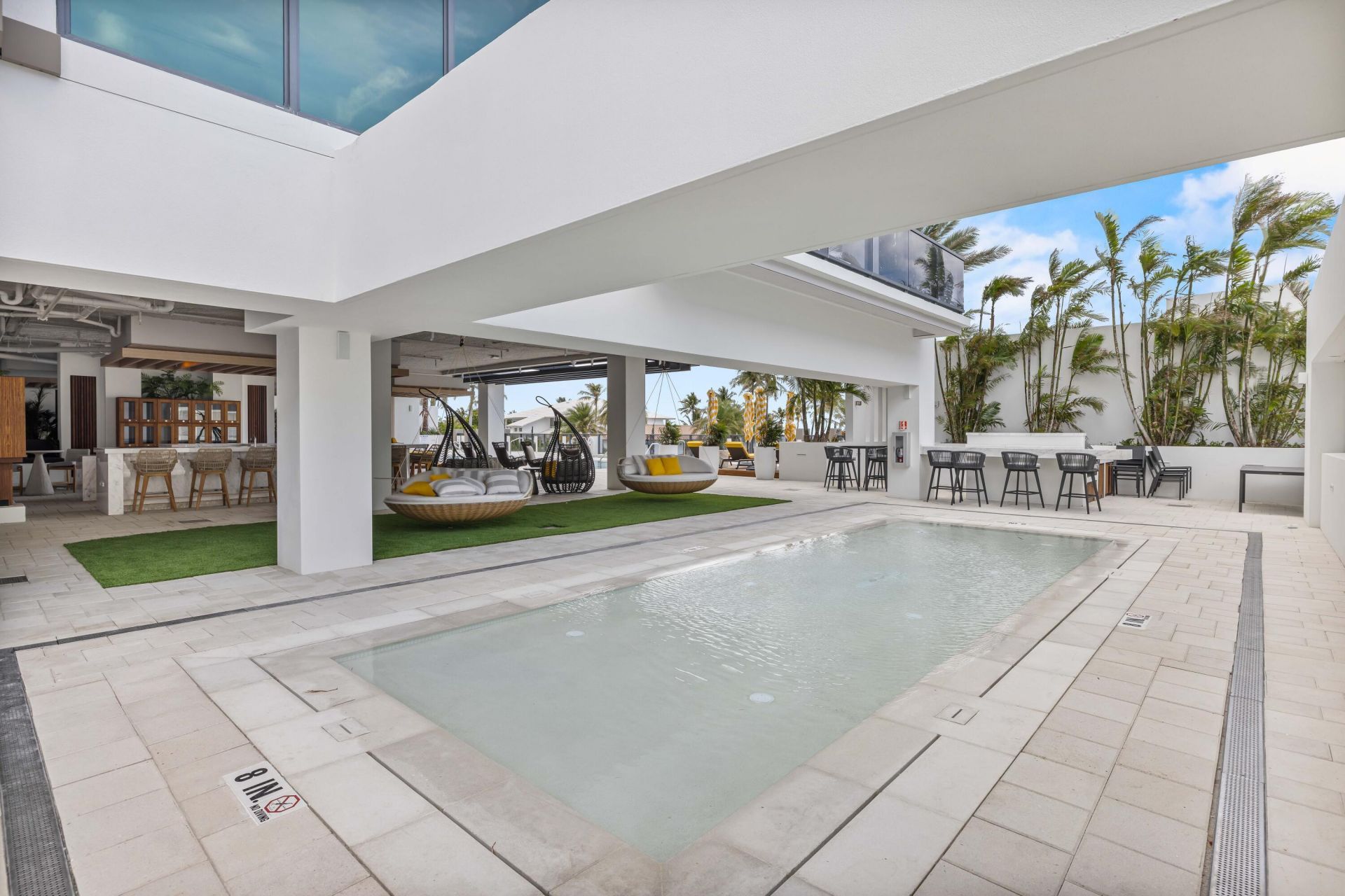 305 Briny Avenue, Unit 301, Pompano Beach, FL 33062 Photo