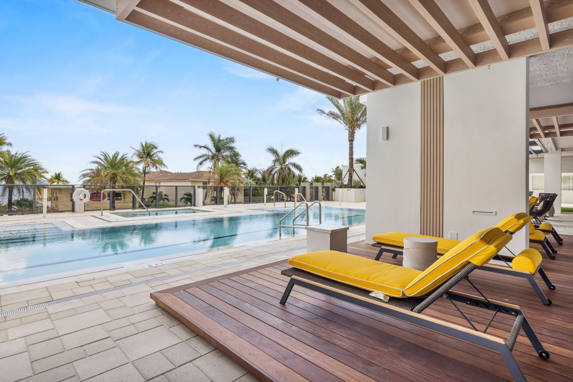 305 Briny Avenue, Unit 301, Pompano Beach, FL 33062 Photo