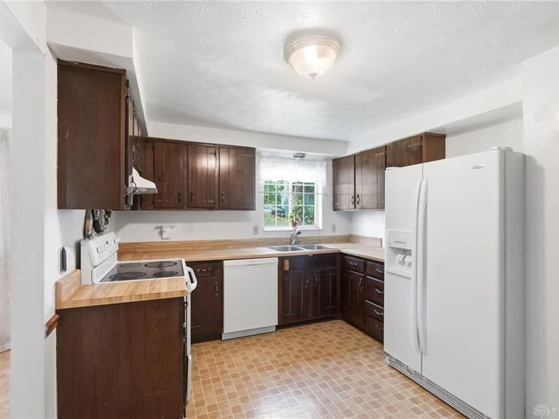 4921 Egret Court, Huber Heights, OH 45424 Photo 14