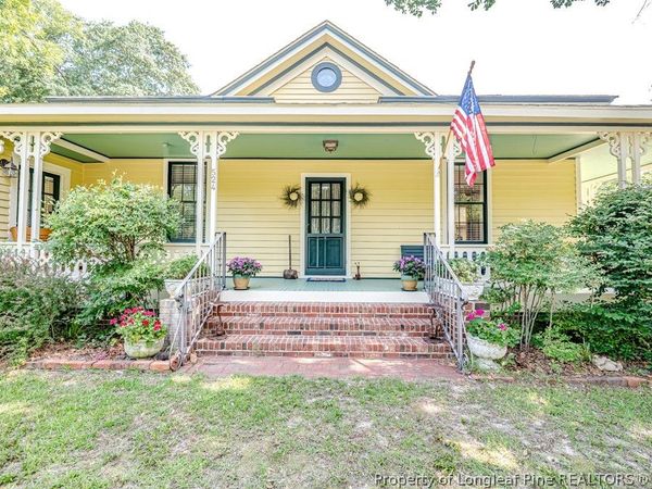 524 Carthage Street, Cameron, NC 28326