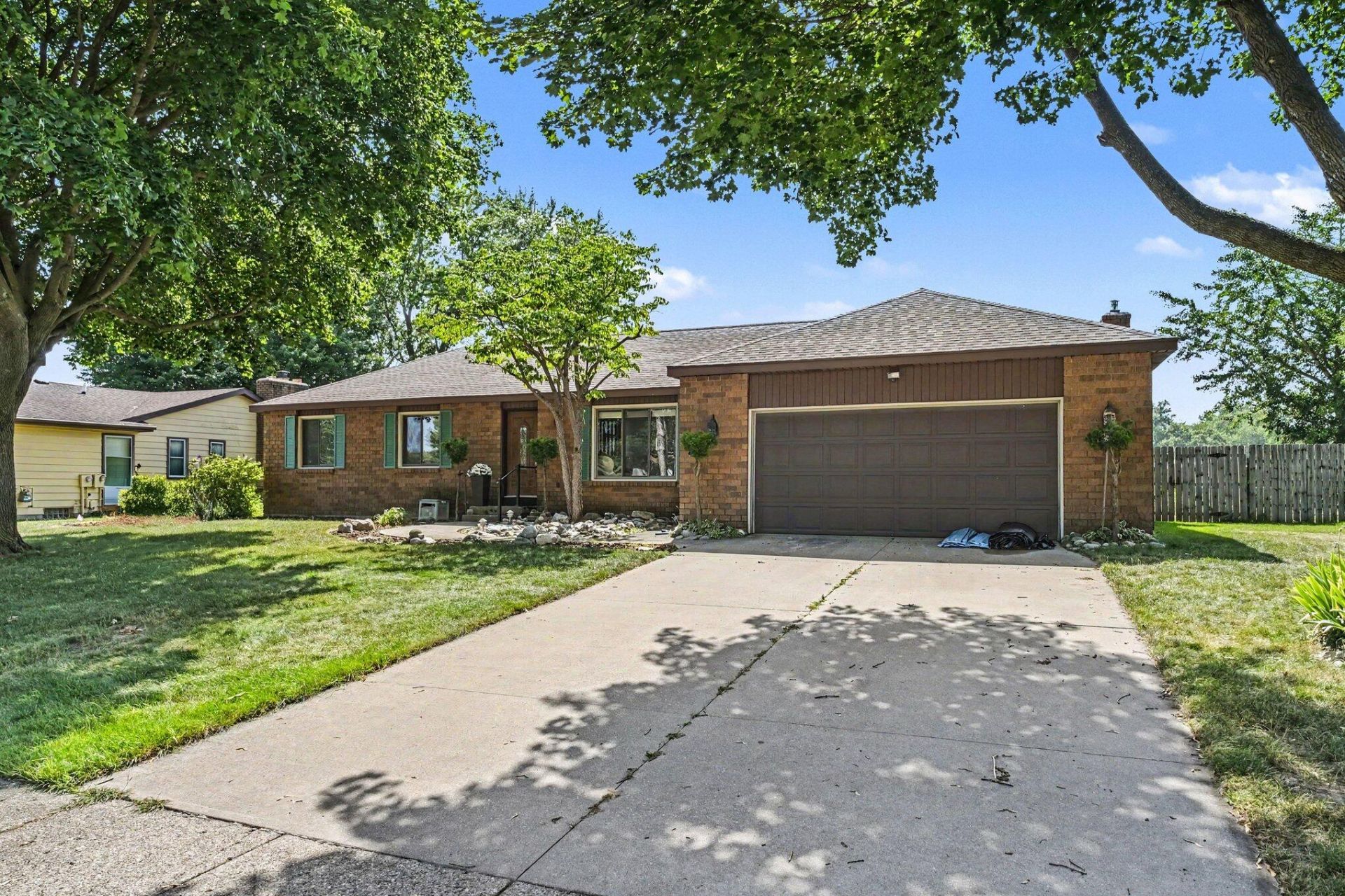 3893 Granada Court Nw, Grand Rapids, MI 49534 Main Photo