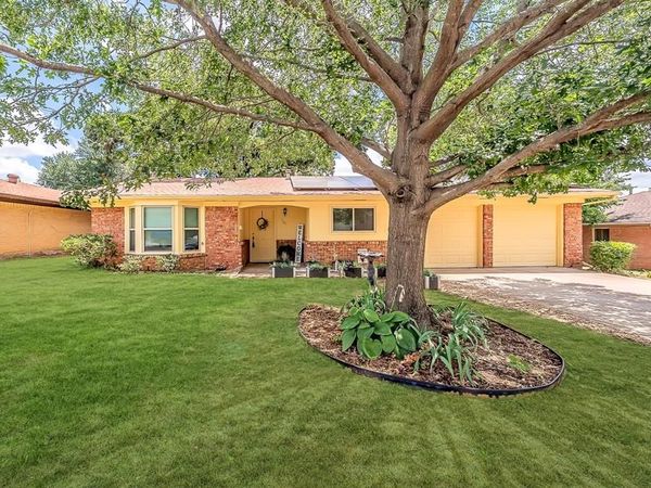 506 E Huitt Lane, Euless, TX 76040