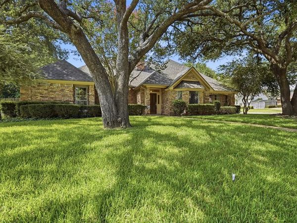 907 Hemphill Drive, Cleburne, TX 76033