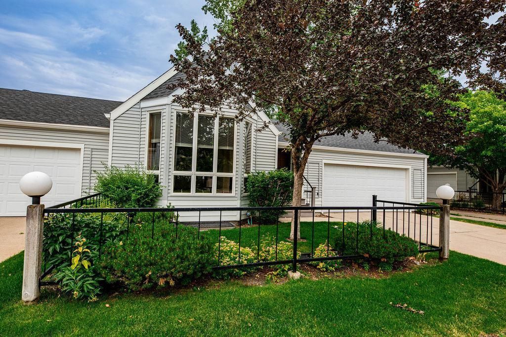 2536 University Drive S, Unit D, Fargo, ND 58103 Main Photo