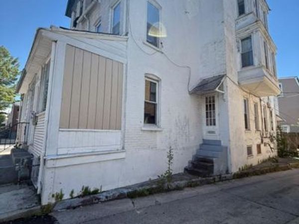 528 W TILGHMAN STREET , ALLENTOWN, PA 18102