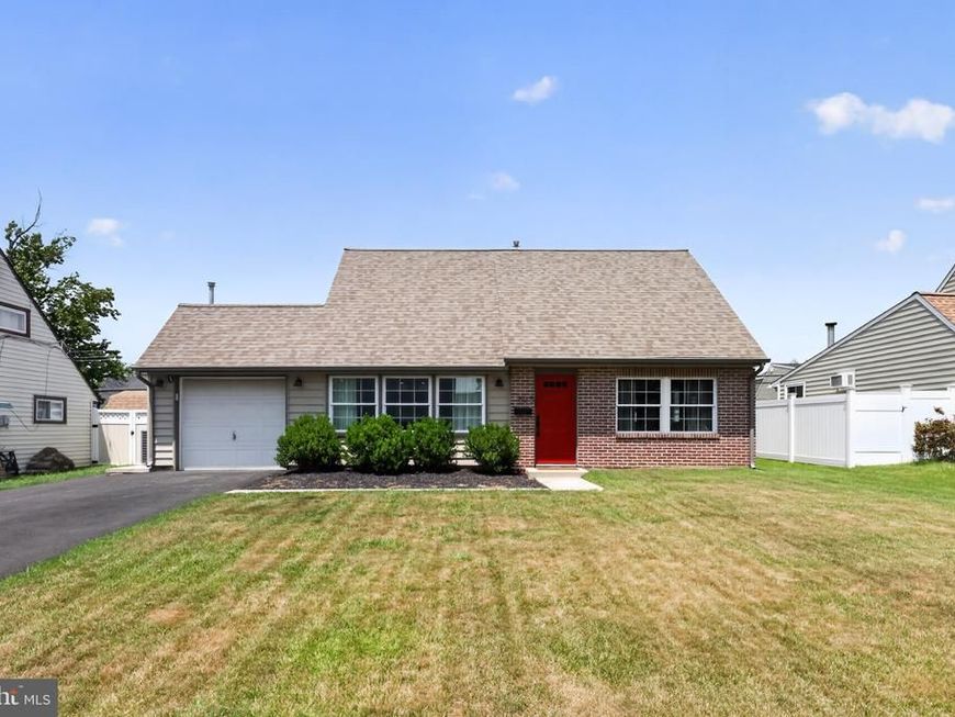 50 Middle Road , Levittown, PA 19056 Main Photo
