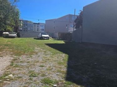 135 LEMON STREET, READING, PA 19602