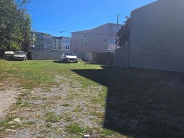 135 LEMON STREET, READING, PA 19602