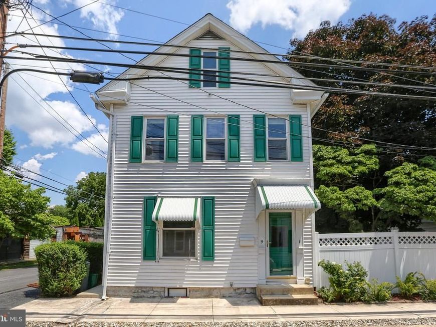 9 S Washington Street, Mechanicsburg, PA 17055 Main Photo