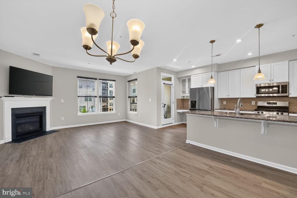 3210 TRIBUNE COURT , HYATTSVILLE, MD 20782