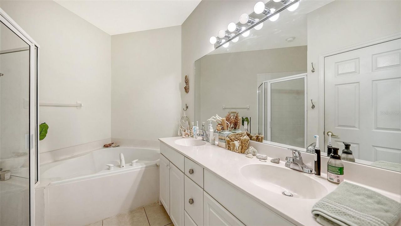 7106 Prosperity Circle, Unit 1201, Sarasota, FL 34238 Photo