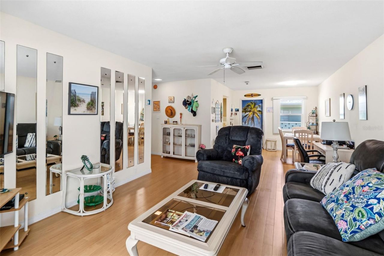 611 Gulf Drive N, Unit C27, Bradenton Beach, FL 34217 Photo