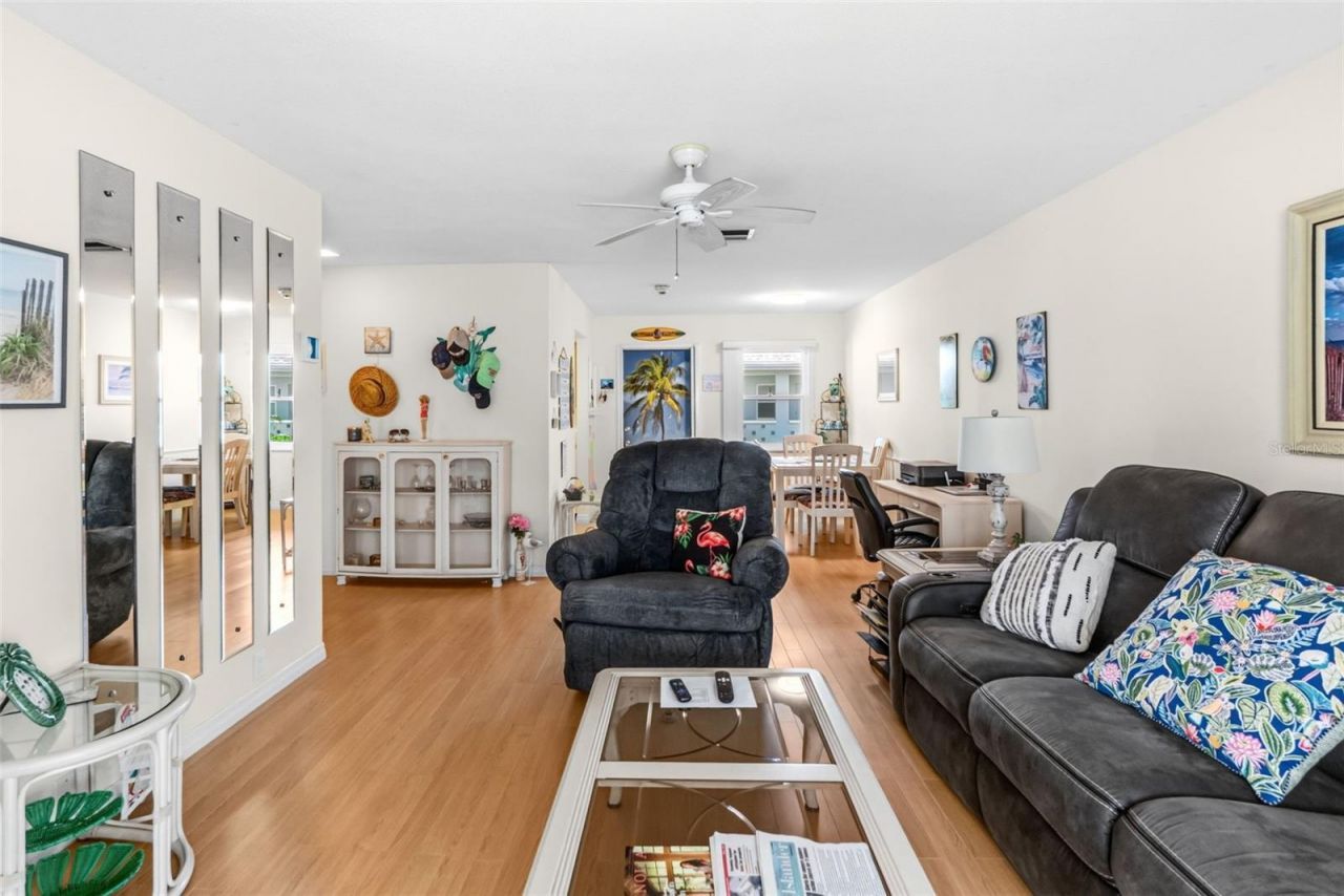 611 Gulf Drive N, Unit C27, Bradenton Beach, FL 34217 Photo