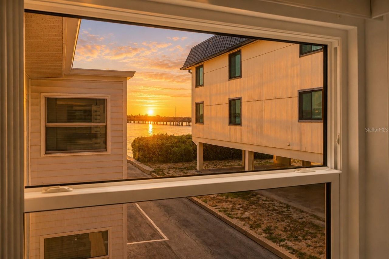 611 Gulf Drive N, Unit C27, Bradenton Beach, FL 34217 Photo