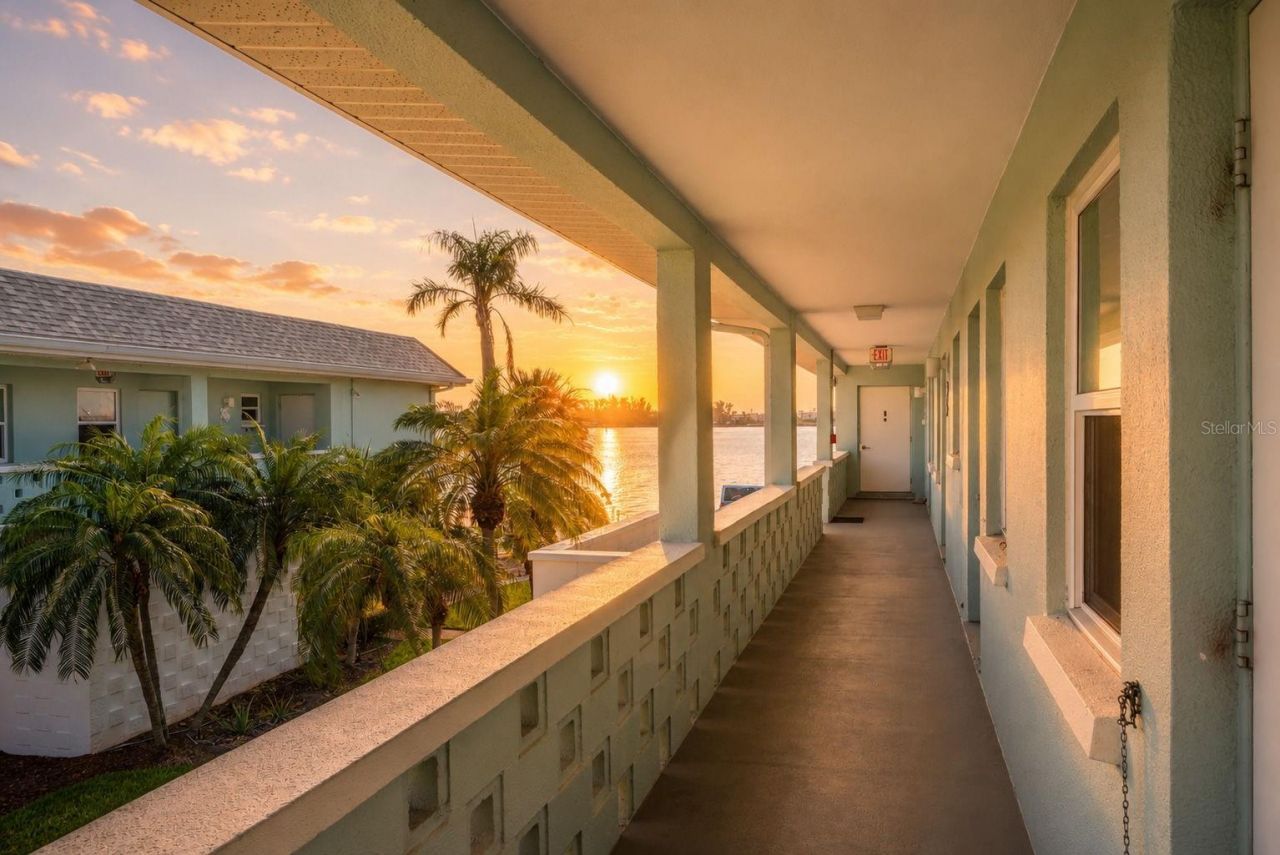 611 Gulf Drive N, Unit C27, Bradenton Beach, FL 34217 Photo
