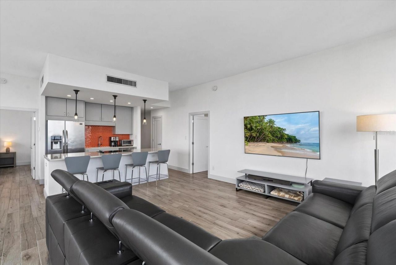 5400 Ocean Boulevard, Unit 17-04, Sarasota, FL 34242 Photo