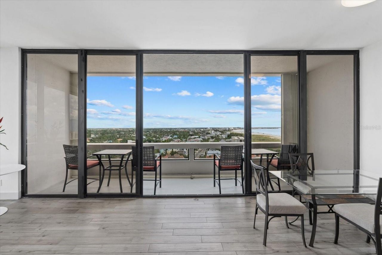 5400 Ocean Boulevard, Unit 17-04, Sarasota, FL 34242 Photo