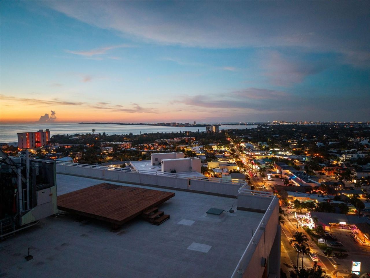 5400 Ocean Boulevard, Unit 17-04, Sarasota, FL 34242 Photo