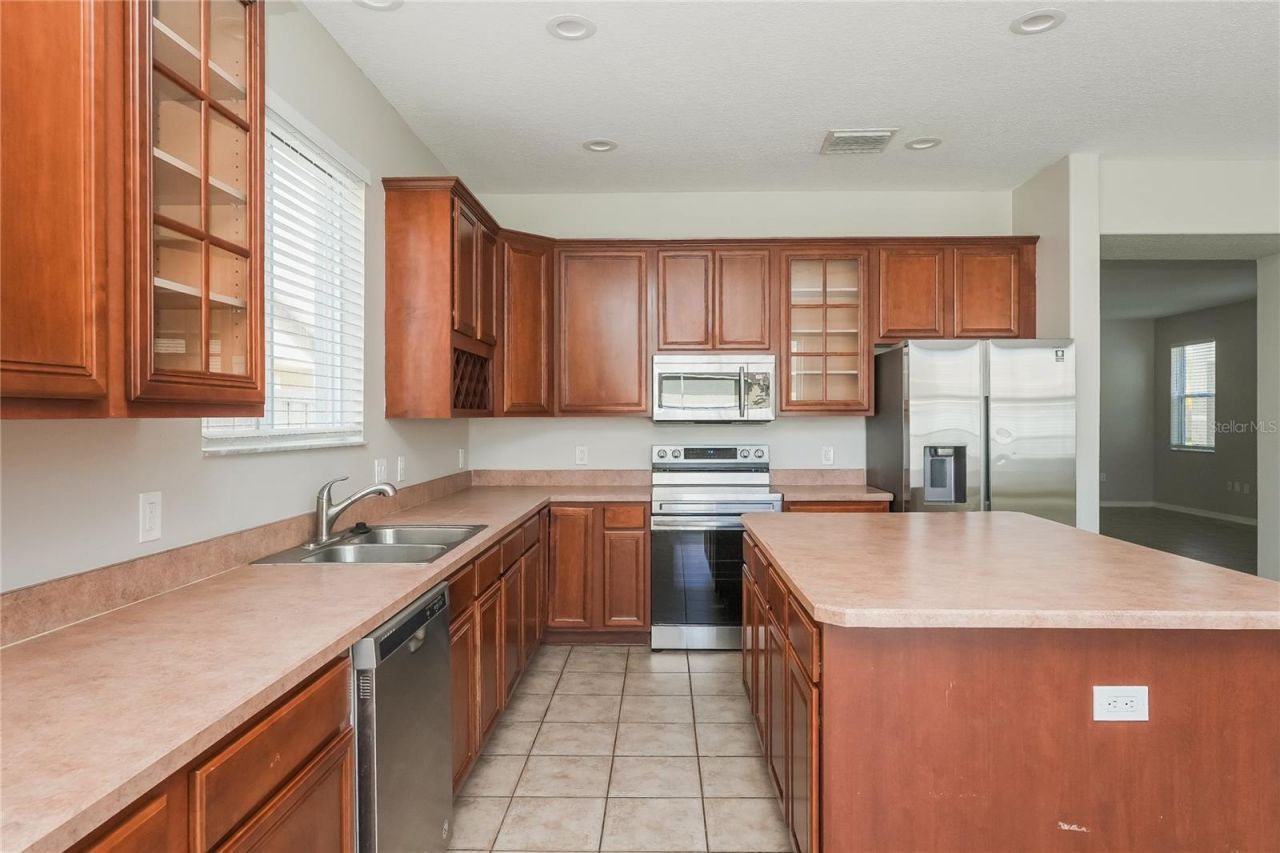 12125 Fox Bloom Avenue, Gibsonton, FL 33534 Photo