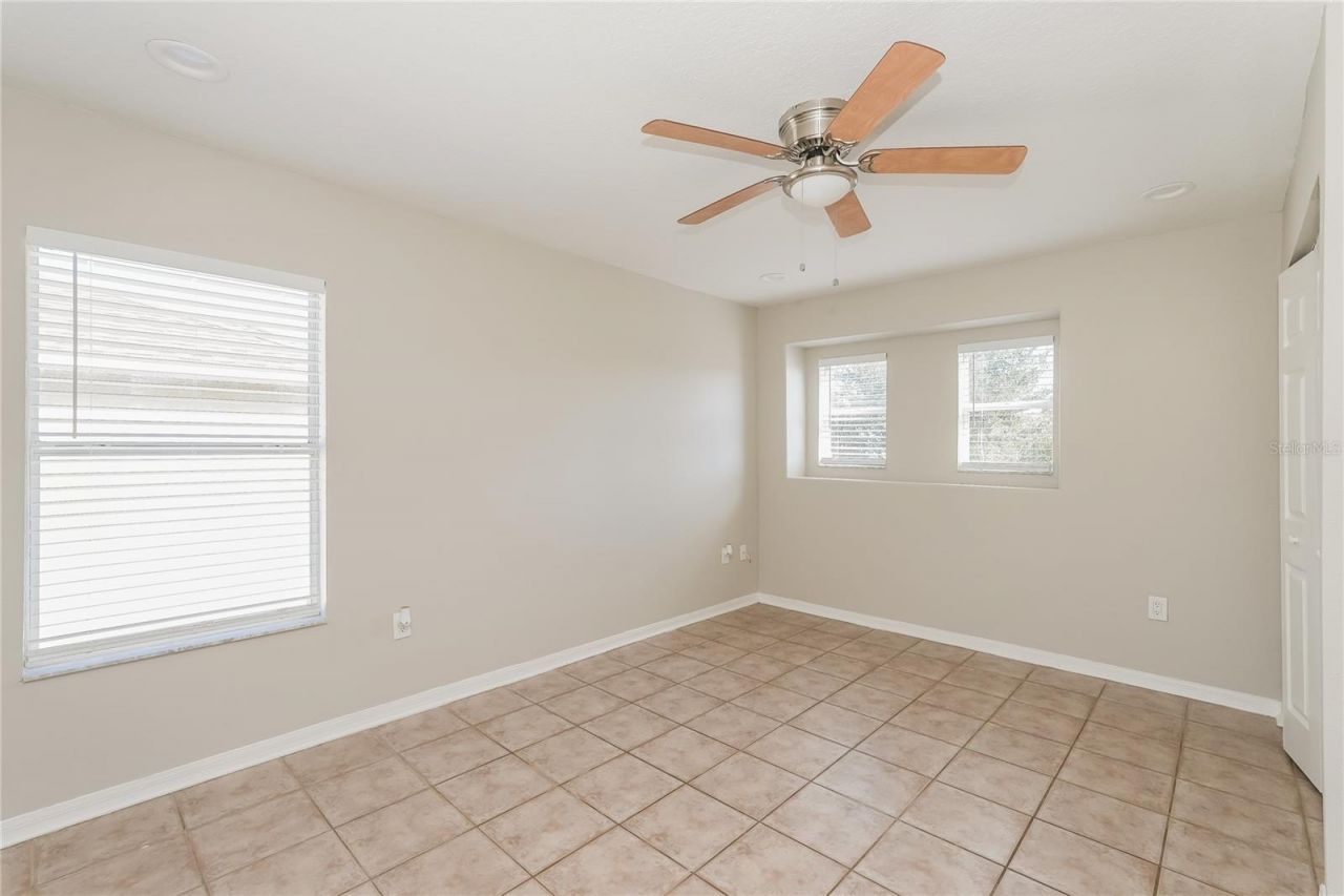 12125 Fox Bloom Avenue, Gibsonton, FL 33534 Photo