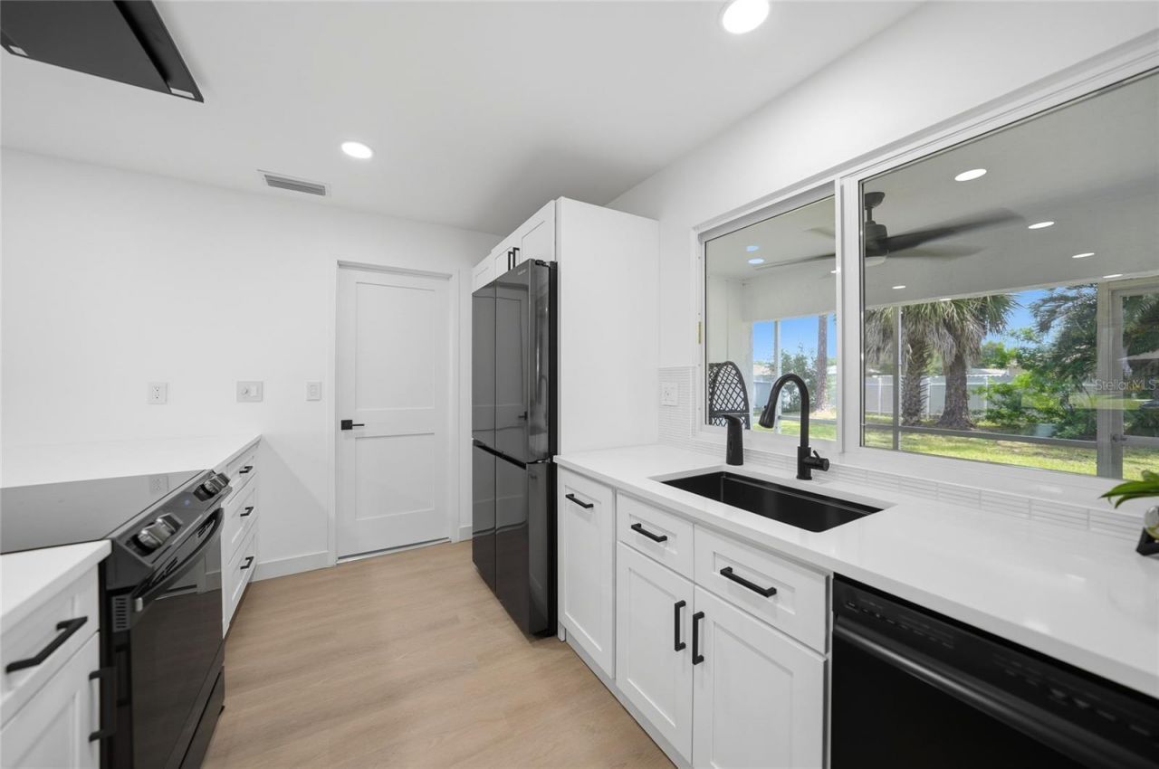 2506 Lakeshore Circle , Port Charlotte, FL 33952 Photo