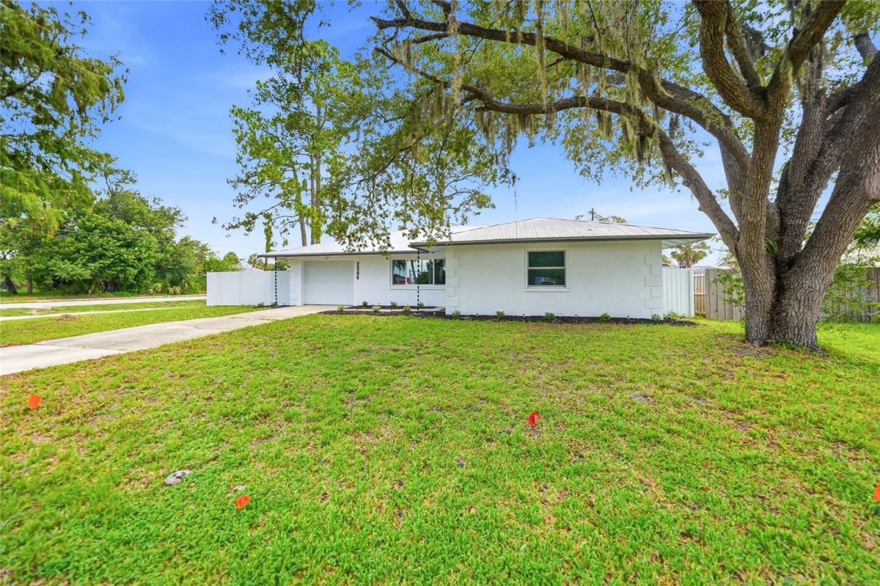 2506 Lakeshore Circle , Port Charlotte, FL 33952 Photo