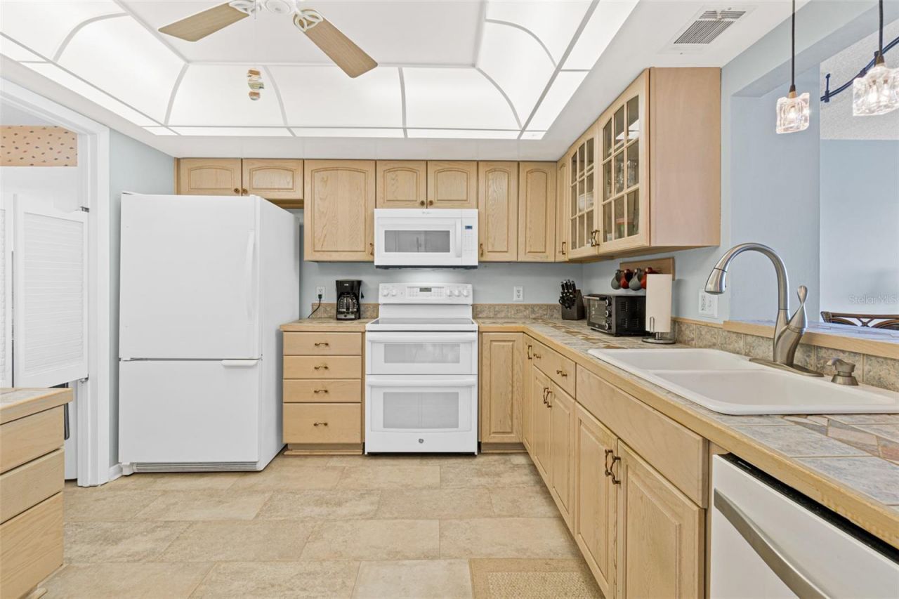 1750 Commodore Boulevard, Unit 2303, Cocoa Beach, FL 32931 Photo