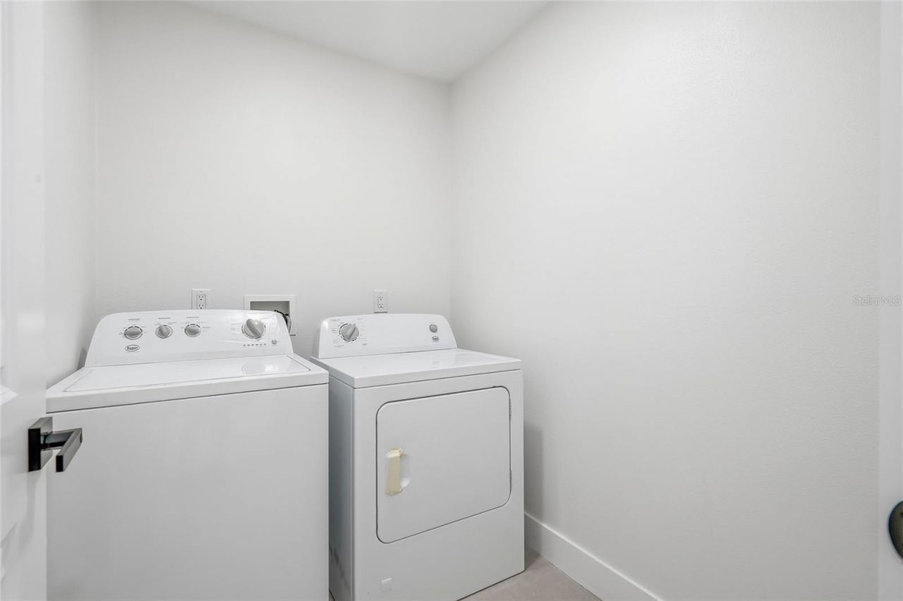 4916 32nd Avenue Drive W, Bradenton, FL 34209 Photo