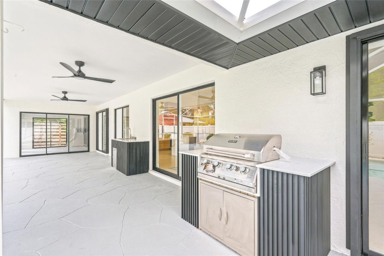 4916 32nd Avenue Drive W, Bradenton, FL 34209 Photo