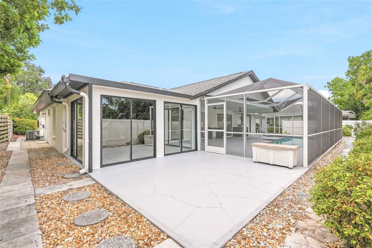 4916 32nd Avenue Drive W, Bradenton, FL 34209 Photo