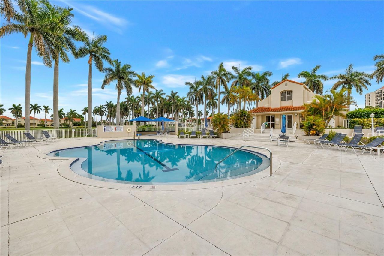 6100 Bahia Del Mar Circle, Unit 205, Saint Petersburg, FL 33715 Photo