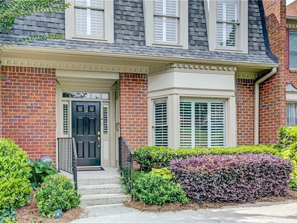 10 Plantation Drive NE, Atlanta, GA 30324