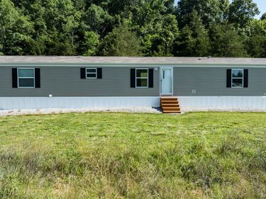 306 Godbey Road, Bethelridge, KY 42516
