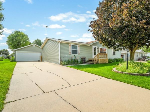 8652 Springwood Court, ROSCOE, IL 61073