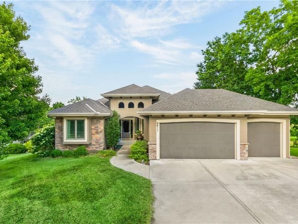 9411 N Kensington Avenue, Kansas City, MO 64156