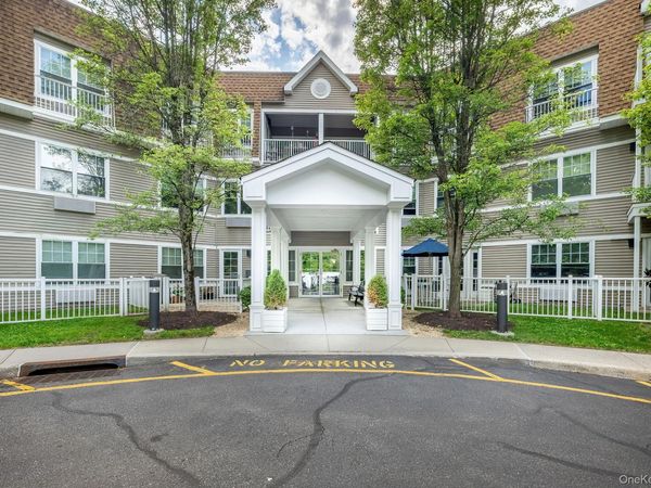 206 Sutton Drive , Mount Kisco, NY 10549