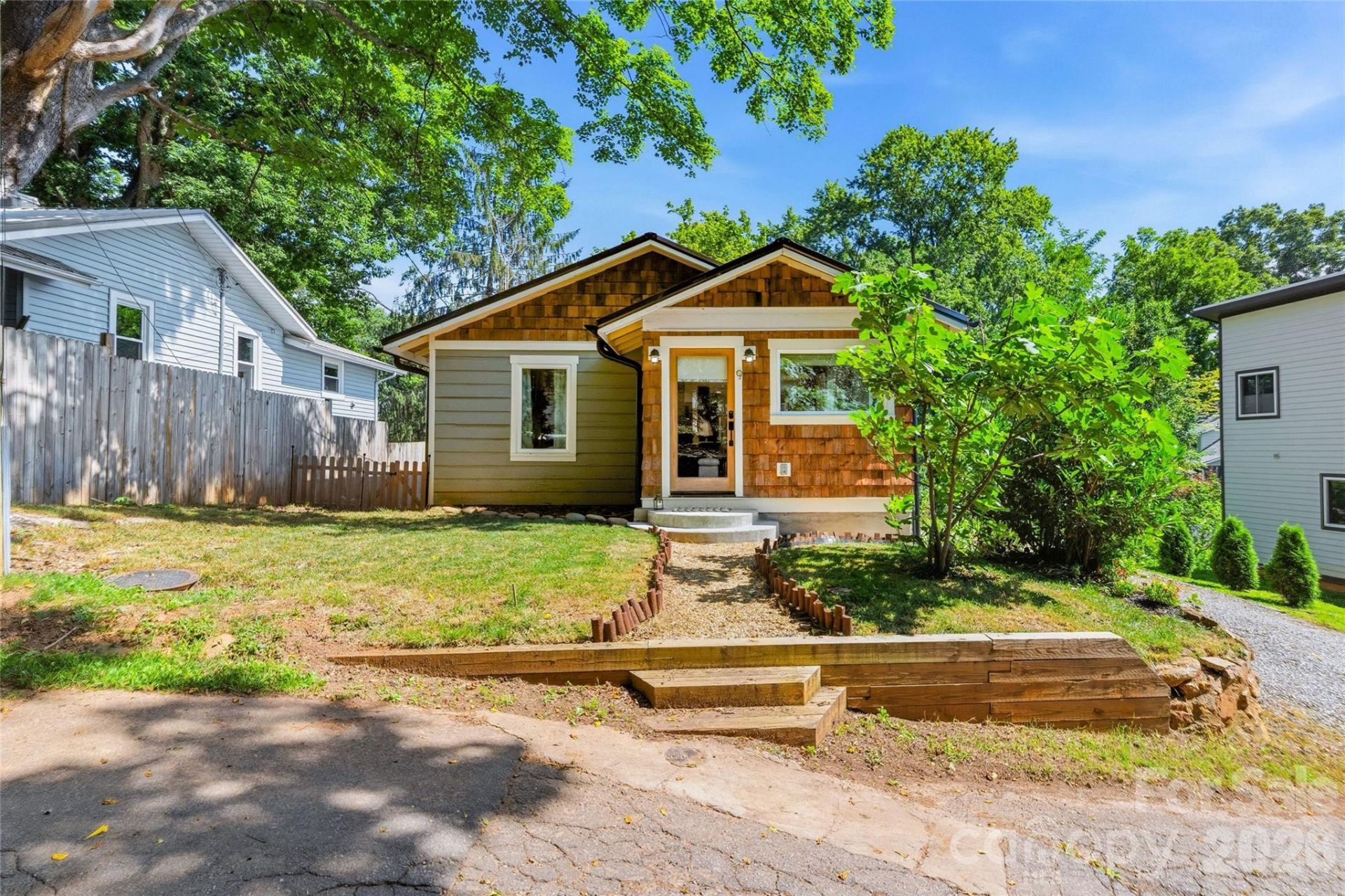 9 Bramlett Court, Asheville, NC 28806 Main Photo