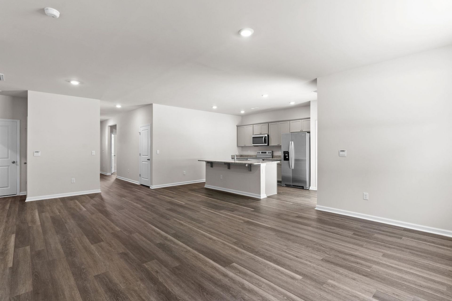 338 Ridley St Photo 11